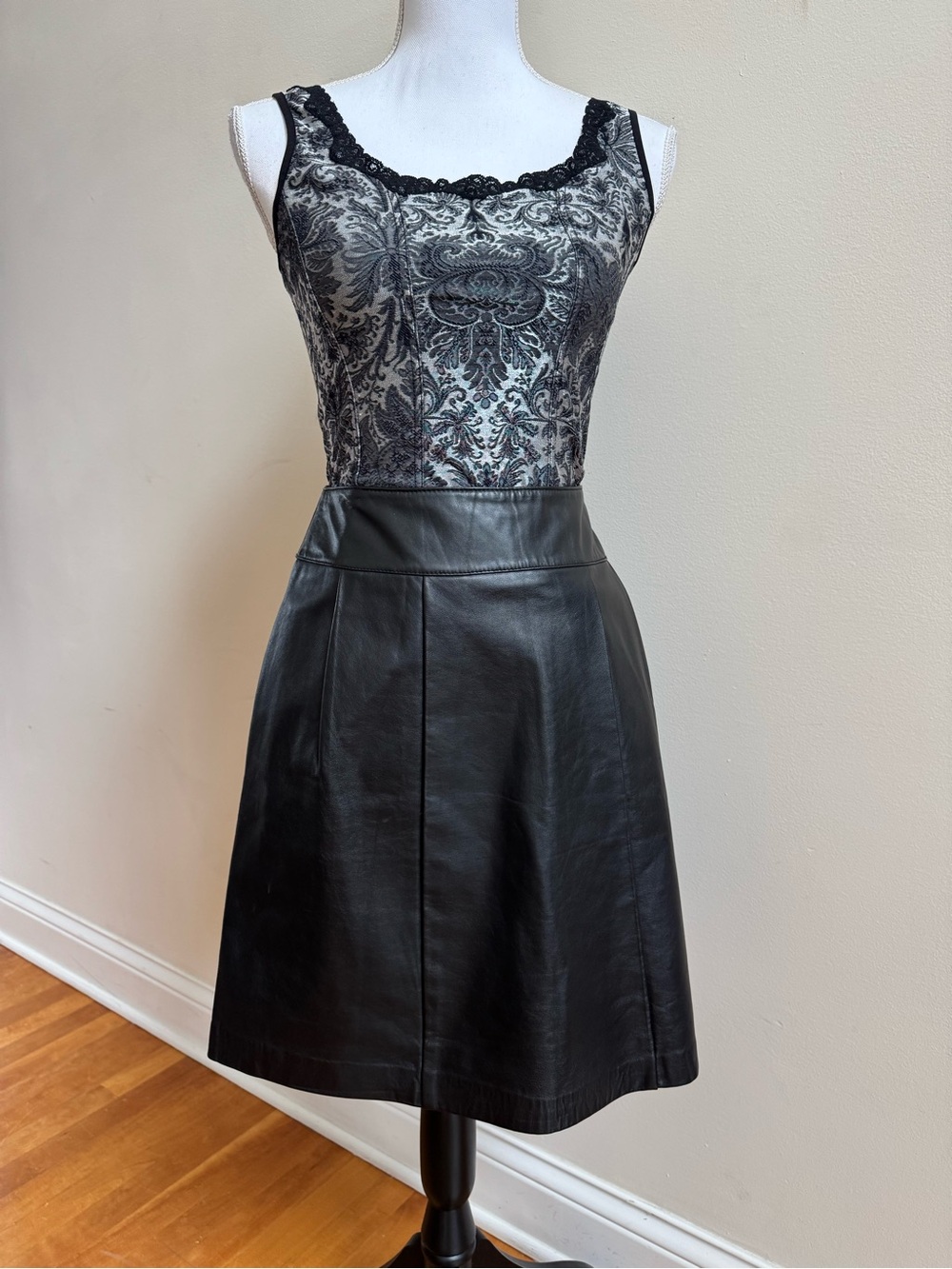 White House Black Market REAL Leather Skirt, New, Size 6